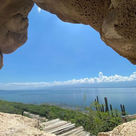 Lago Enriquillo Resorthotel Cerro Al Medio Extérieur photo